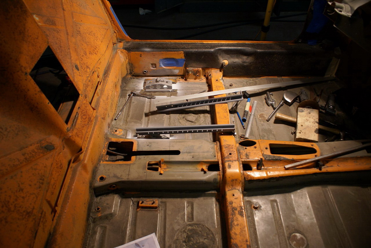 914-6 GT Scheel Rally-Type Seat-Rail Installation - Photo 33