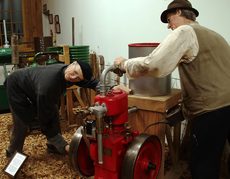 Engine starter