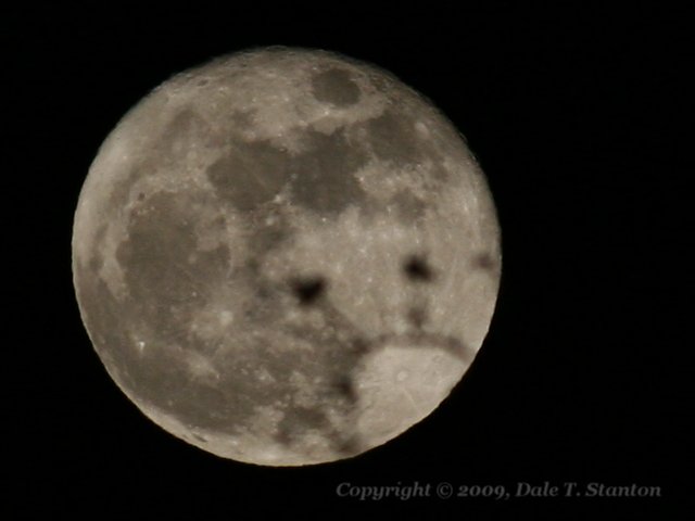 Unhappy Moon - IMG_6916.JPG