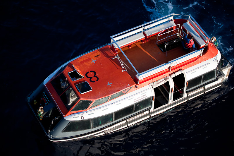 Cruise ship tender