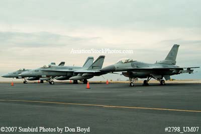 2007 - 2 USN F/A-18C Hornets #403 and #404 and Alabama Air National Guard F-16C #AF87-0263 military aviation stock photo #2798