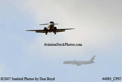 BAE 125-1000A Hawker 1000 N523LR and AA B757 flight 1623 corporate aviation stock photo #4983