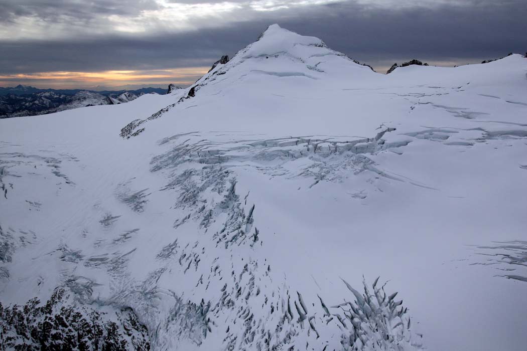 Eldorado, NE Face & Inspiration Glacier <br> (Eldorado101108-_30_1.jpg)
