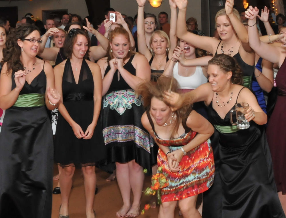 Bouquet Toss close up