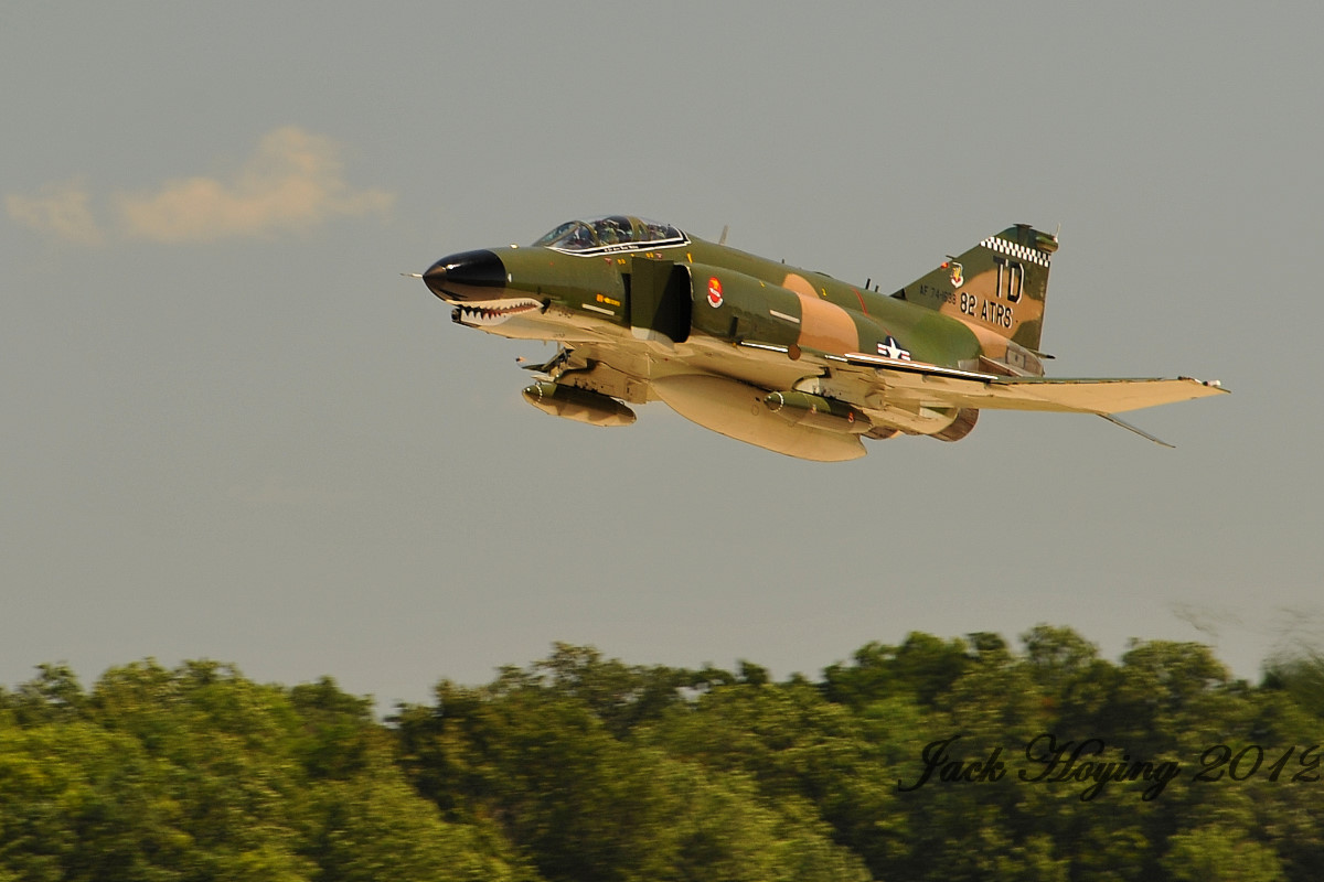 F4 Phantom low and fast!!