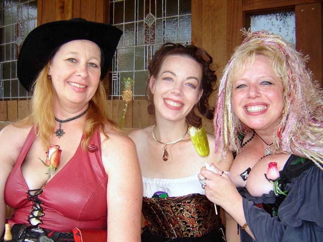 Here is a trio of trouble!  Wilma, Sabyn and Willow