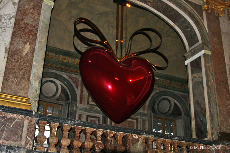 JEFF KOONS<br>Hanging Heart (red/gold)