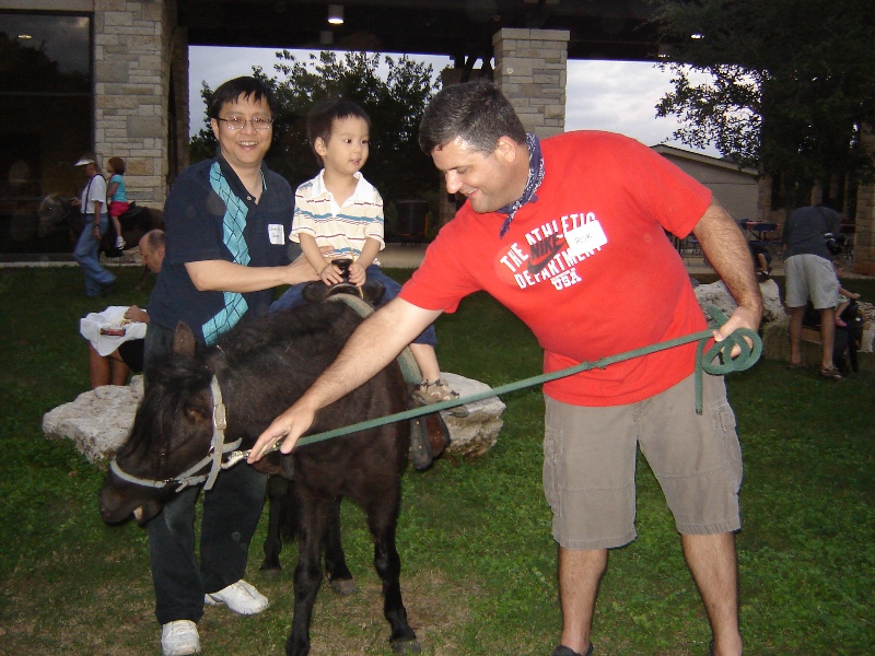 學校父子日騎馬