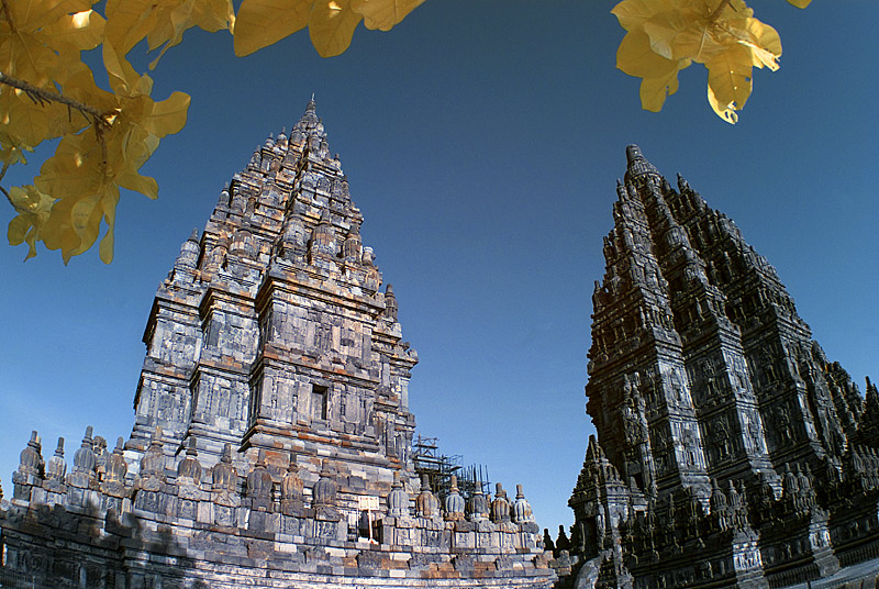 Candi Prambanan.