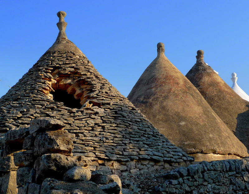 Trullo with the hole