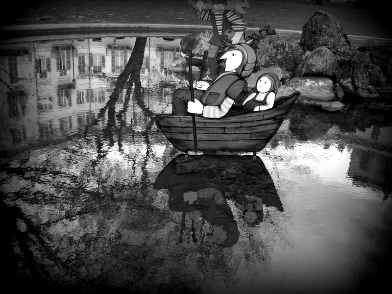 Fishermen in the fountain