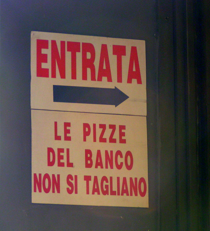 The pizzas bench not cut