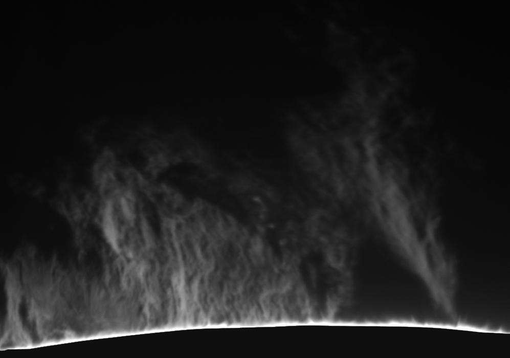 Prominence 5.6.2011 in south-west