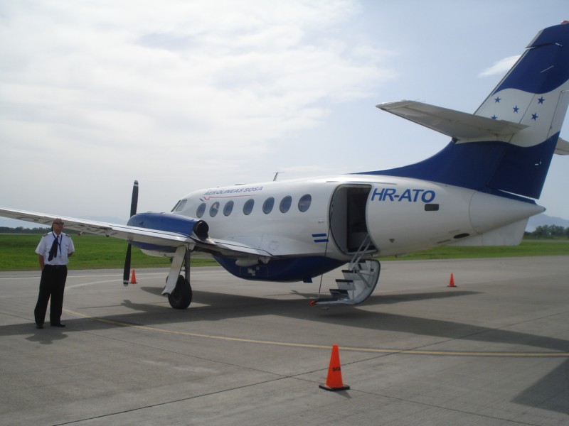 Plane to La Ceiba.jpg