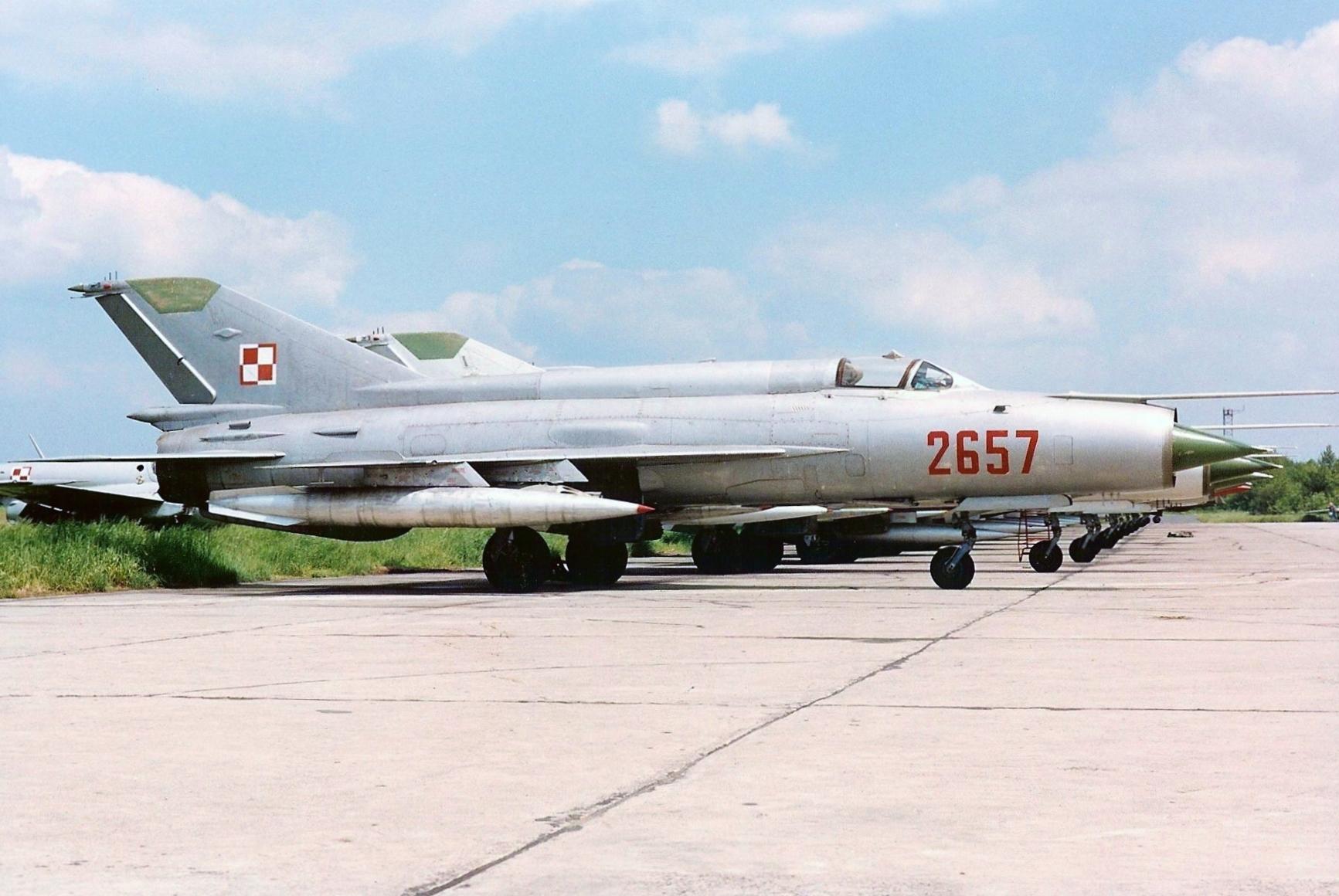 MiG-21R 2657