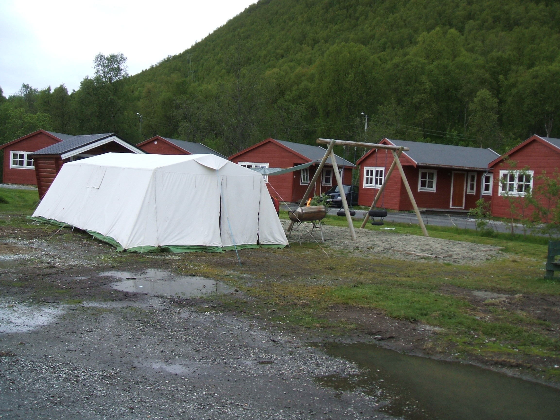 Cooking tent plus cabins at Tromso