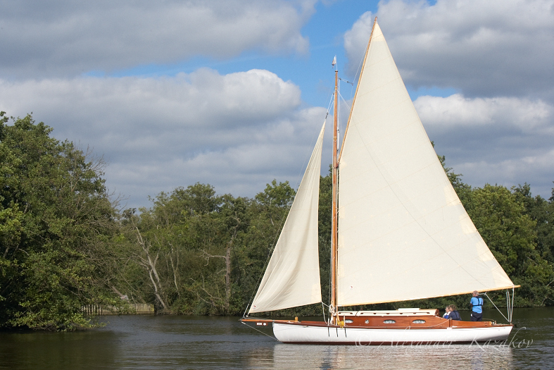 02BR1569_GBR.jpg