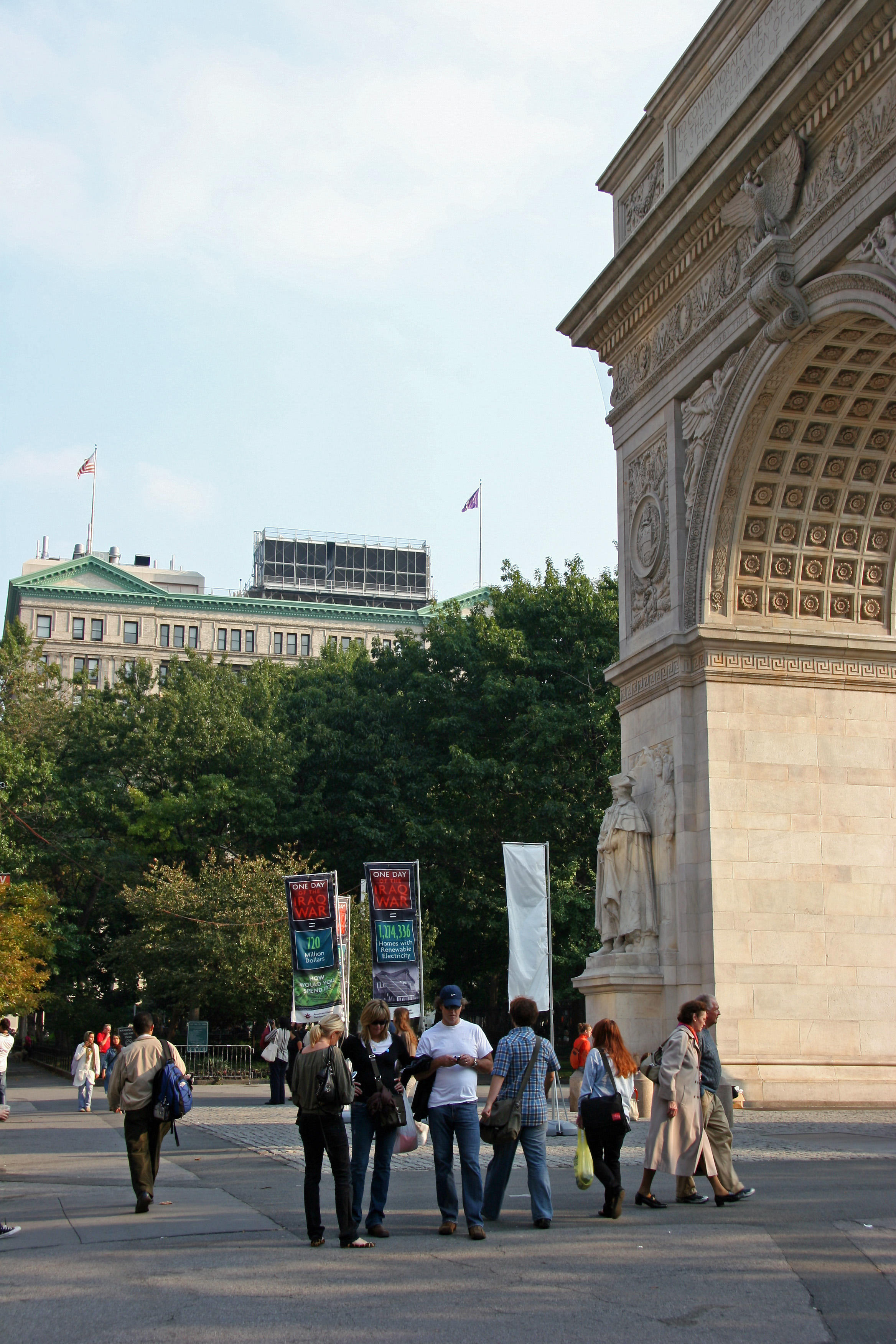 Anti Iraqi War Demonstration at the Arch