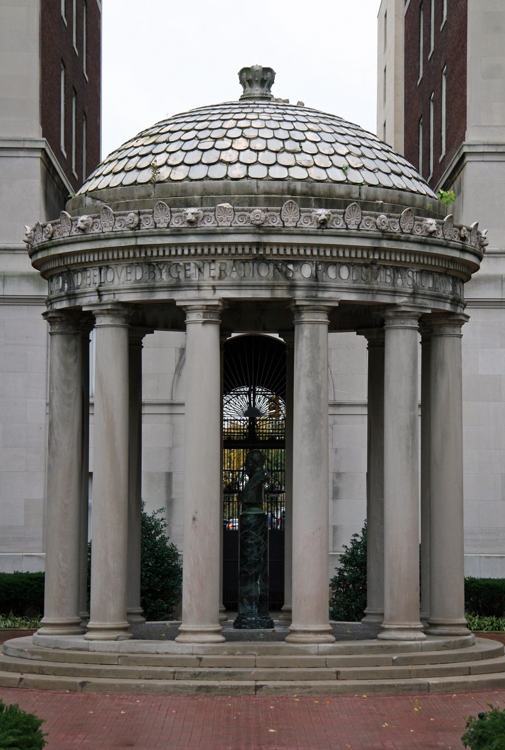 Columbia Dean John Howard Van Amringe Memorial