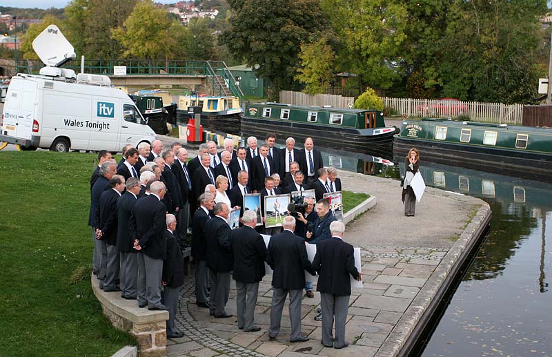Welsh Choir at the Trevor Basin Llangollen