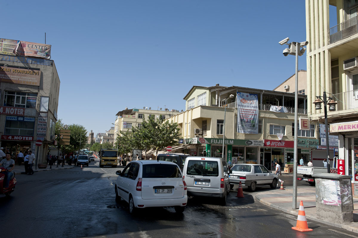 Sanliurfa June 2010 8894.jpg