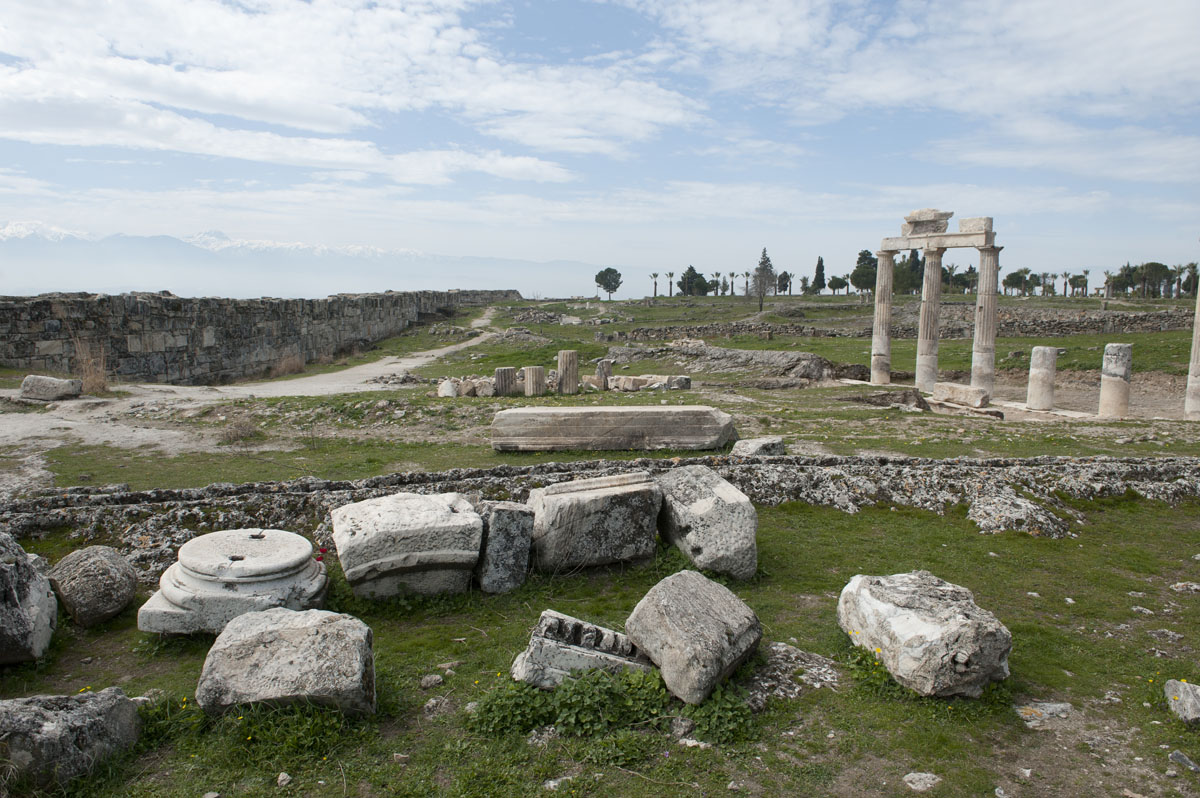Hierapolis March 2011 4840.jpg