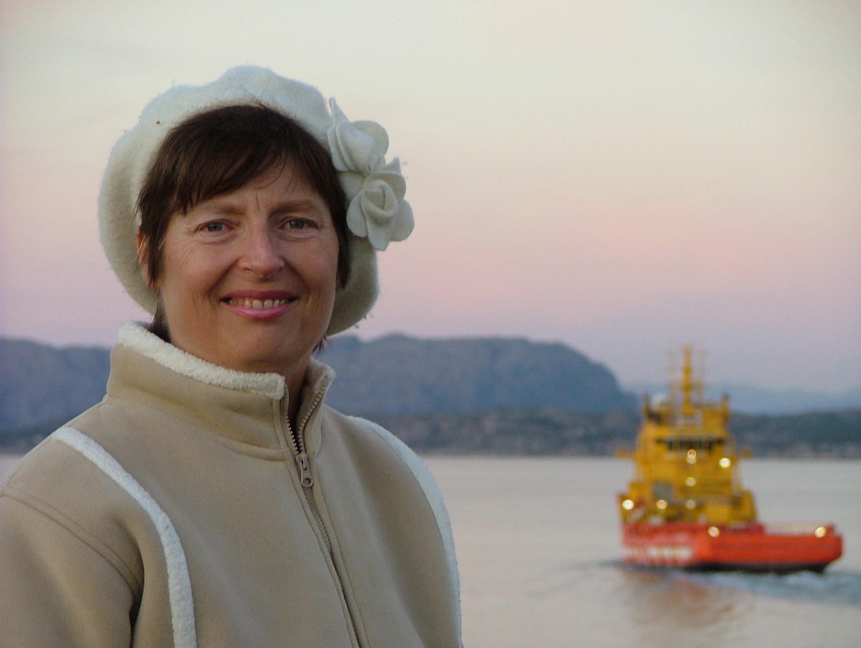 Rongesundet - Lady Christine Urquhart-Viking Athene