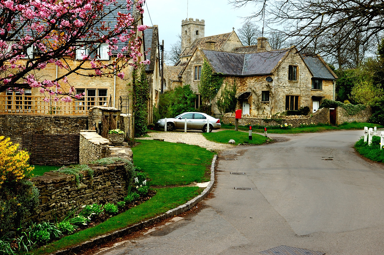 Swinbrook near Burford