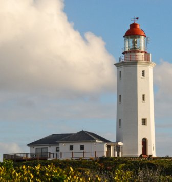 DANGERPOINT LIGHTHOUSE CLOSEUP.jpg