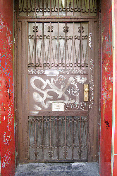 DoorsofNY10.jpg