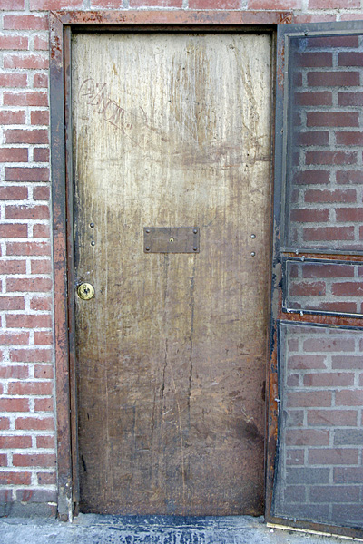 DoorsofNY30.jpg