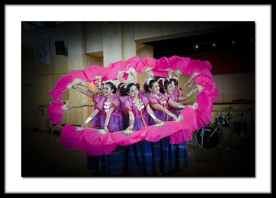 Indonesian Dancers 