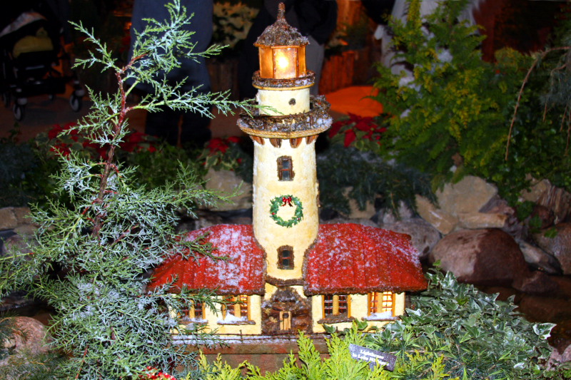Wonderland Express - Lake Michigan Lighthouse, Chicago Botanical Garden