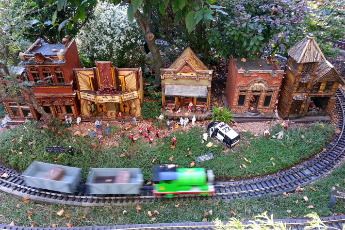 Chicago Botanic Garden - Model Railroad Garden, Main Street, USA