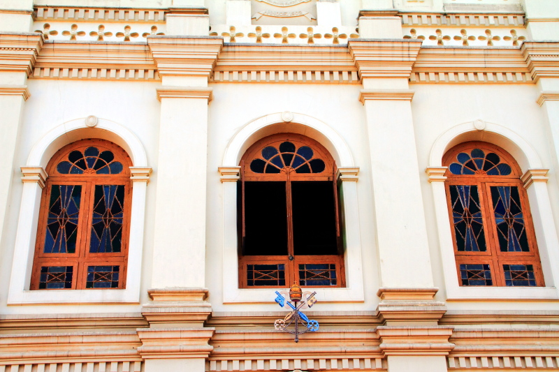 Outside facade, Santa Cruz Basilica, Fort Kochi, Kerala