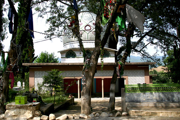 Noorpur Shrine