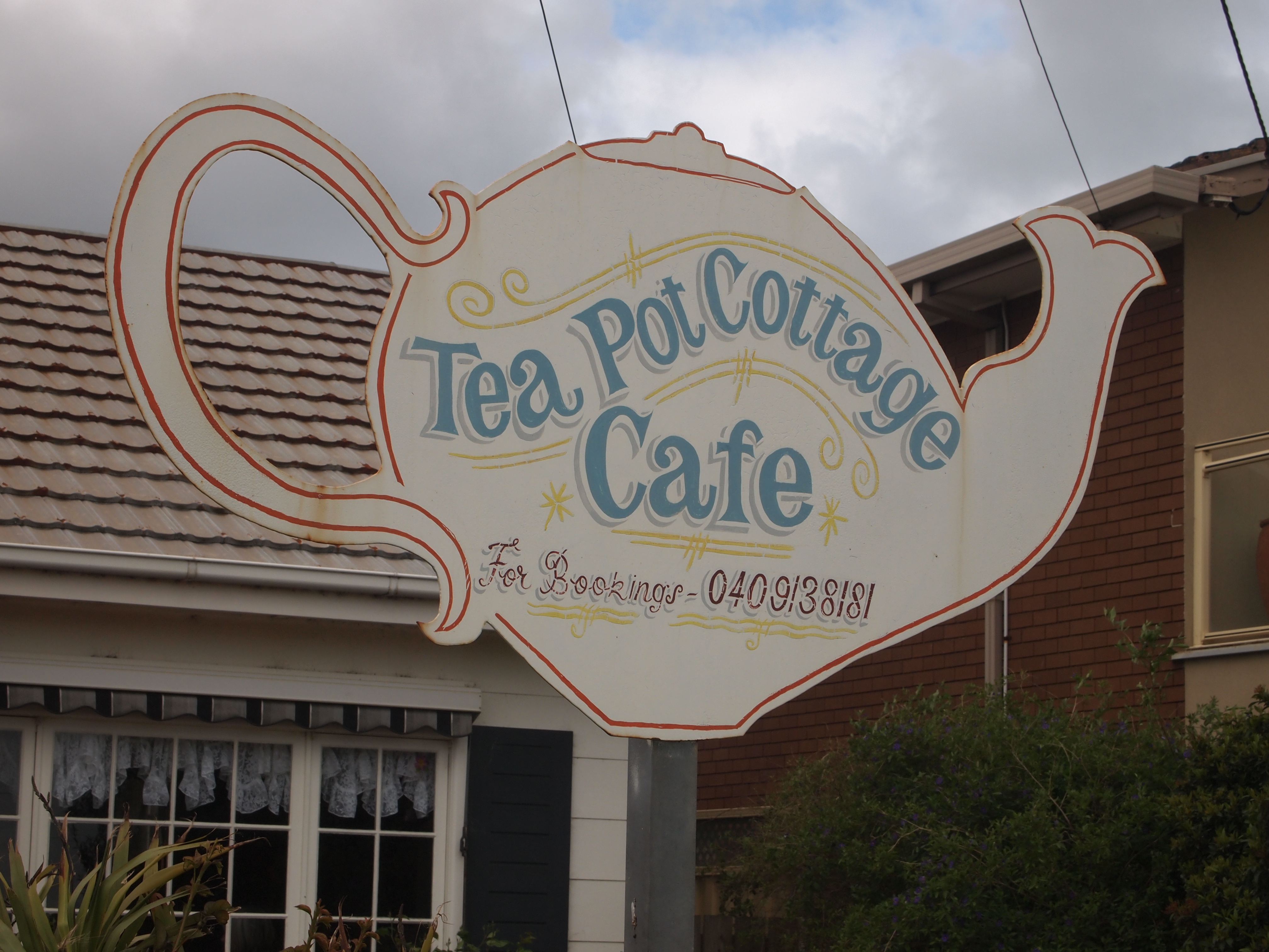 Cafe sign