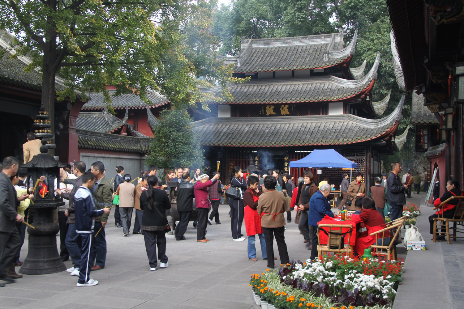 Wenshu Temple, Sunday morning