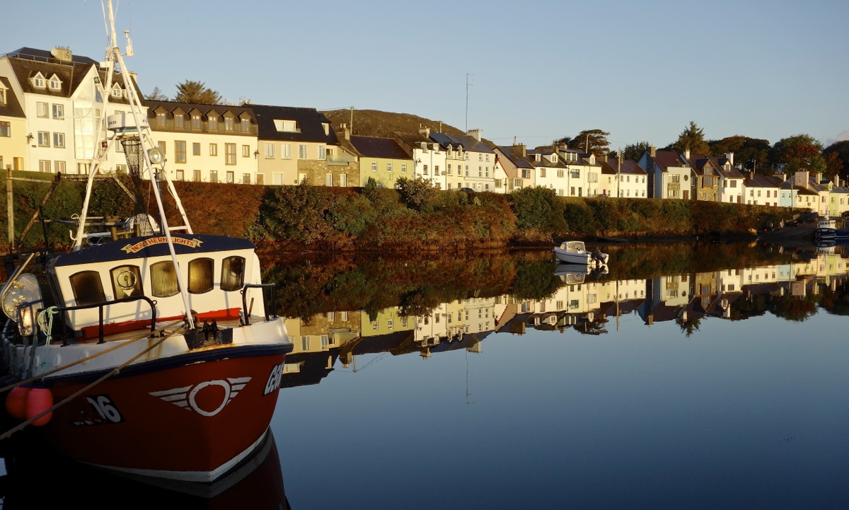 Roundstone Harbour, early morning.