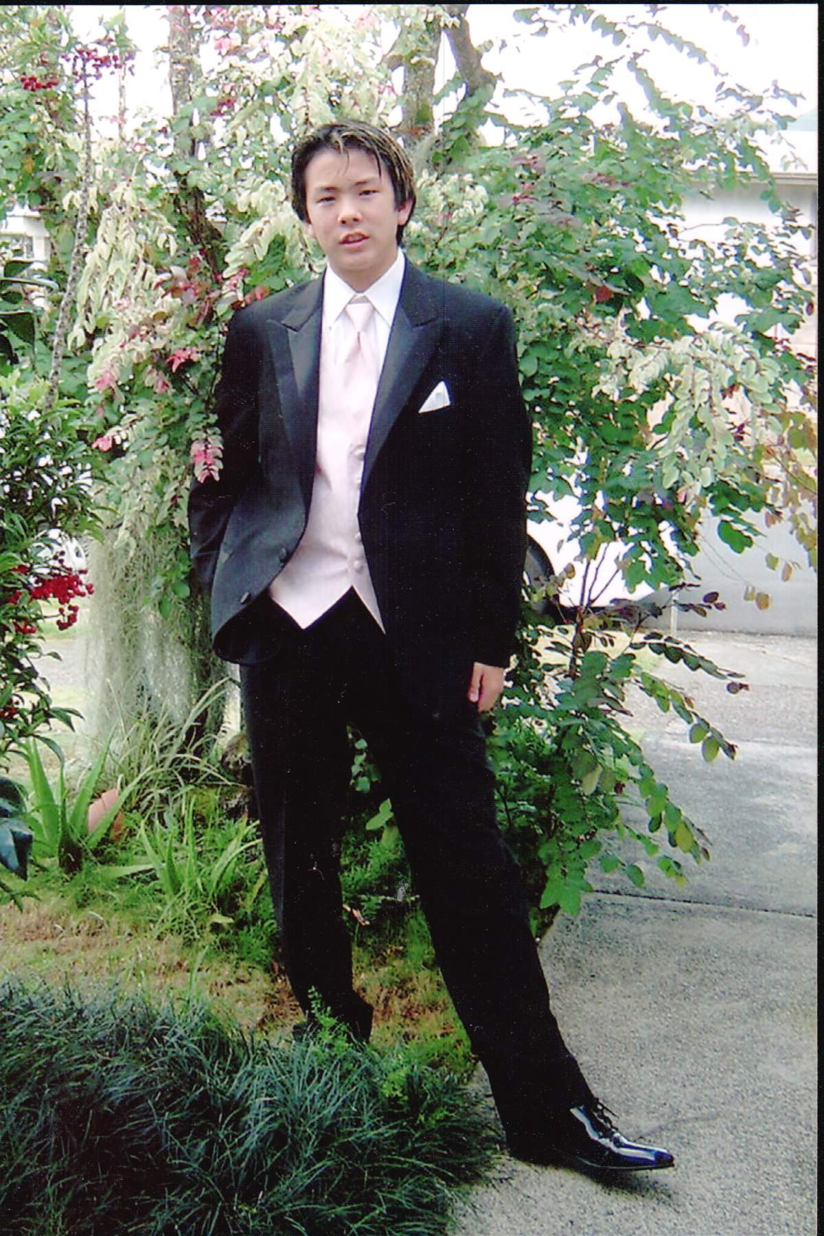 2005 Kyle prom.JPG