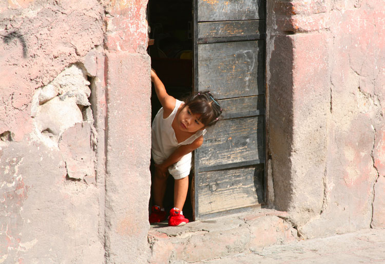 Peekaboo Elmo