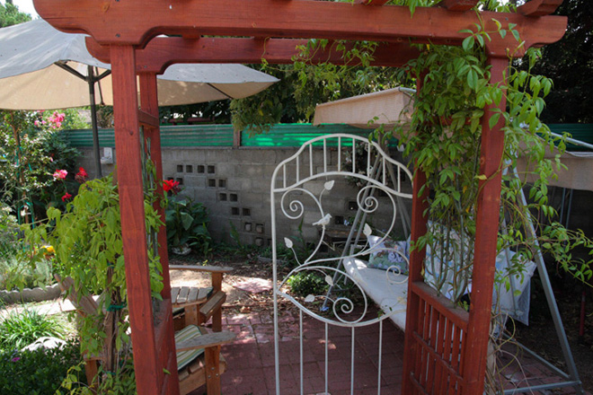 Garden Gateway