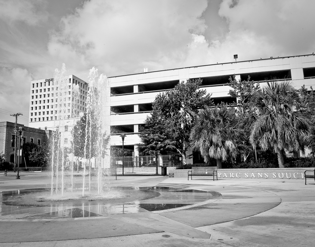Downtwn091909_81.jpg