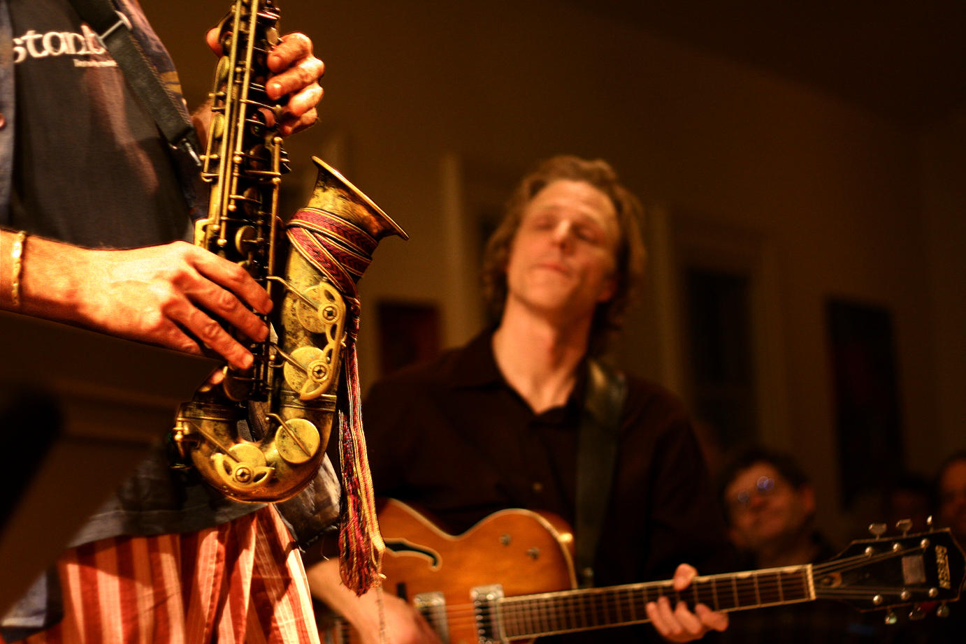 Matt Darriau (sax), Brad Shepik (guitar)