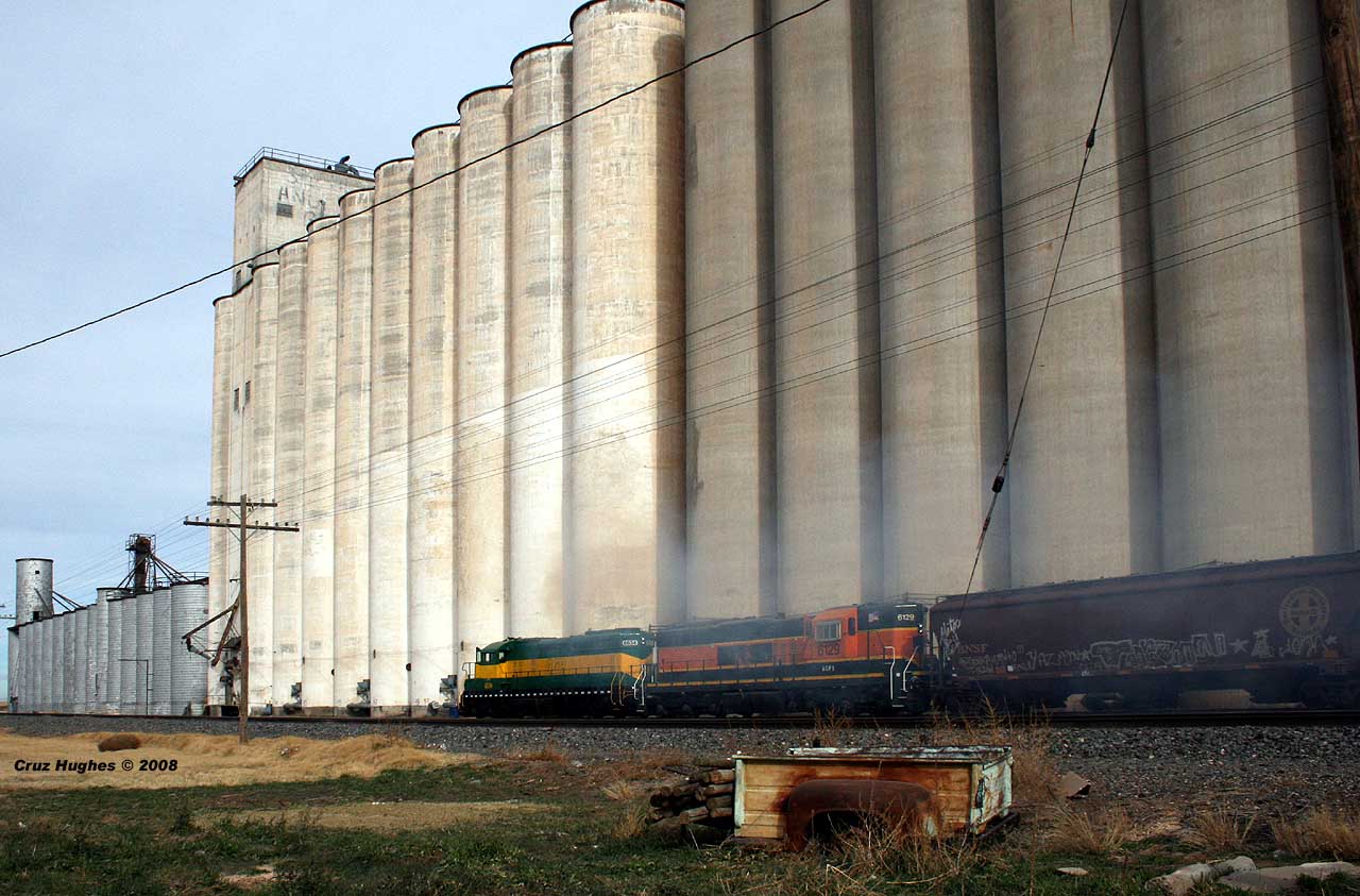 Lariat - Switching AGP Grain Co-op Formerly Sherley Anderson Grain.