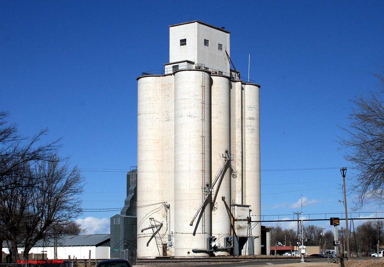 Dalhart - Welch Grain 4th St. - rural concrete construction Mp 417.