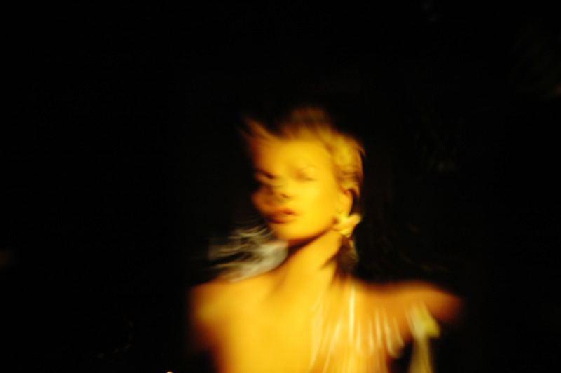 15/12/07 - Femme de Pub