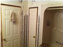 Bathroom I.jpg