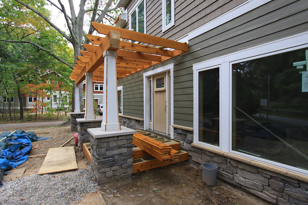 10-4 Pergola