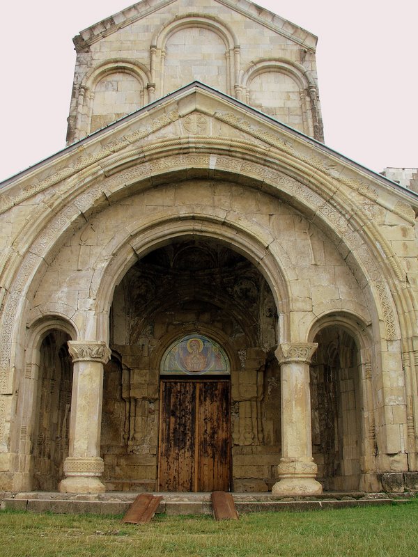 Kutaisi, Western GA - Bagrati Cathedral